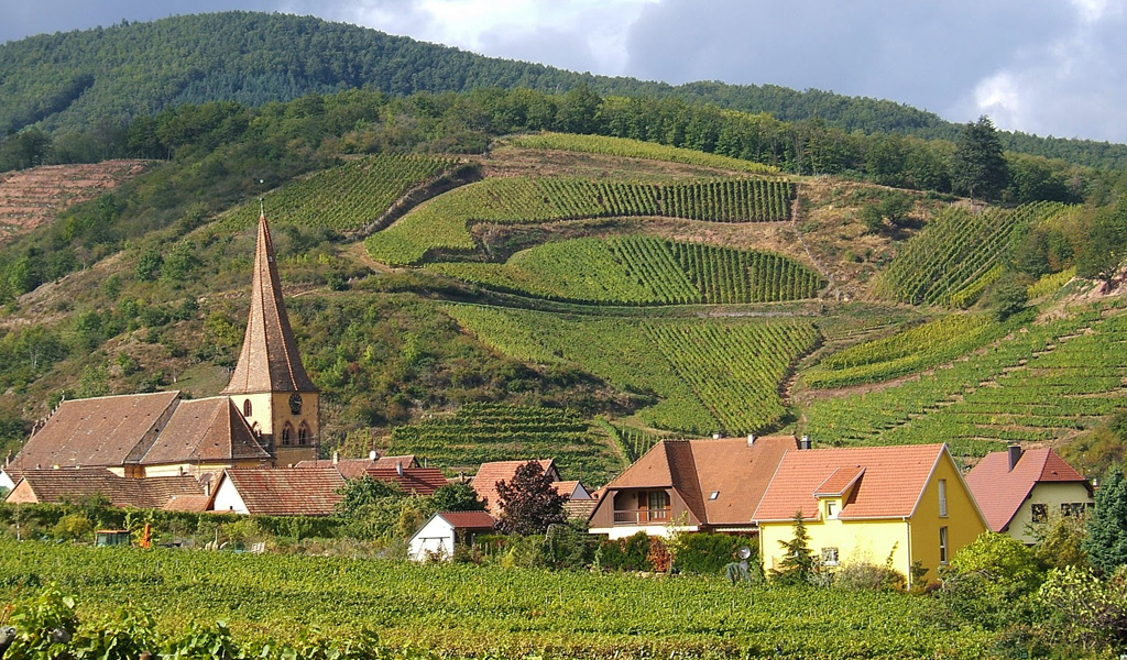 Niedermorschwihr twisted bell tower